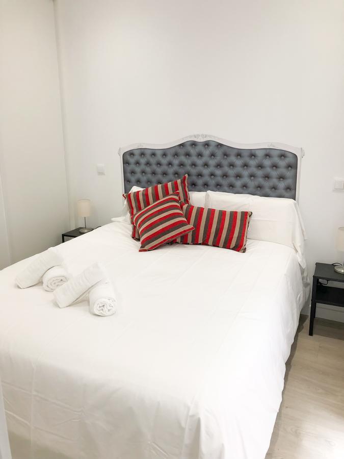 Modern With Ideal Location Next To Atocha Station Madrid Eksteriør bilde
