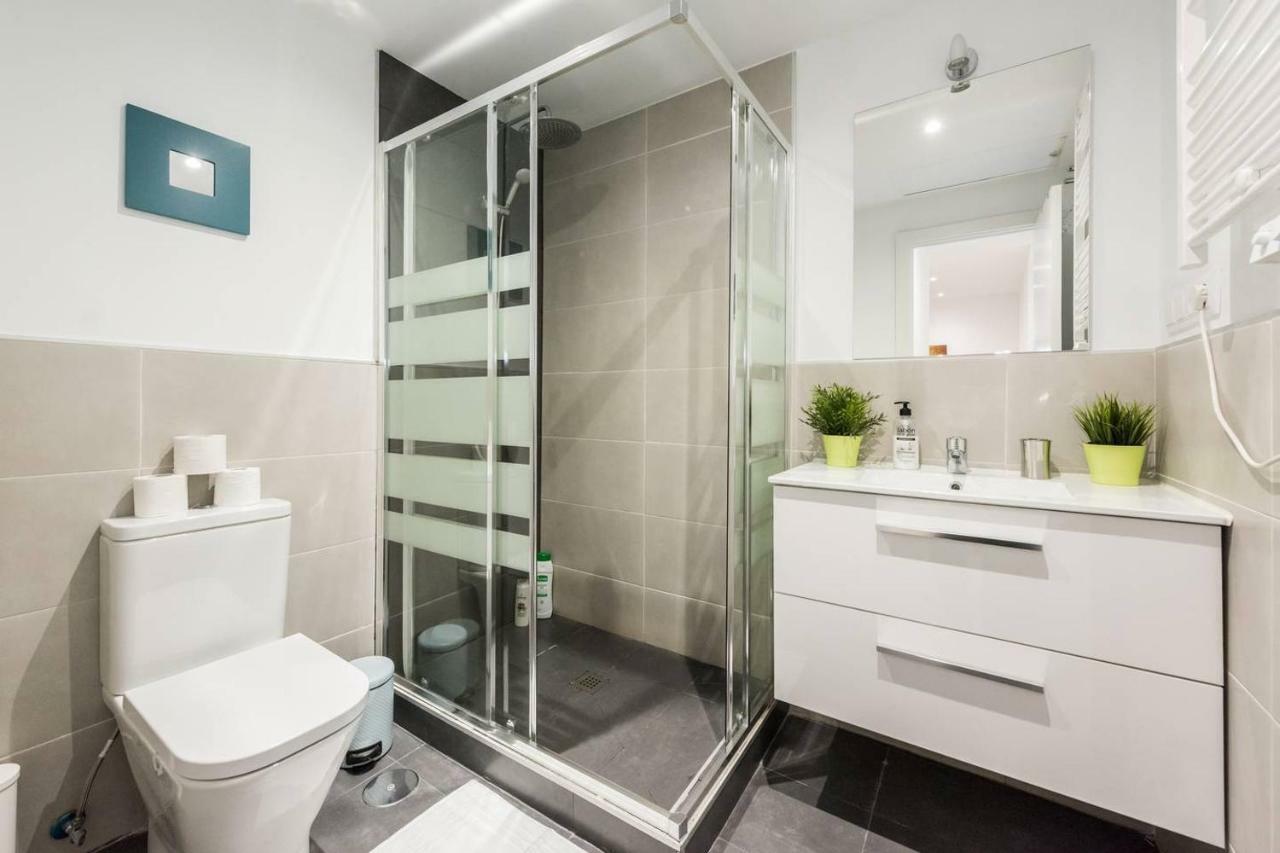 Modern With Ideal Location Next To Atocha Station Madrid Eksteriør bilde