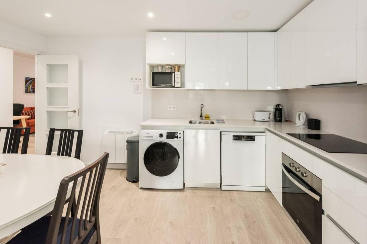 Modern With Ideal Location Next To Atocha Station Madrid Eksteriør bilde