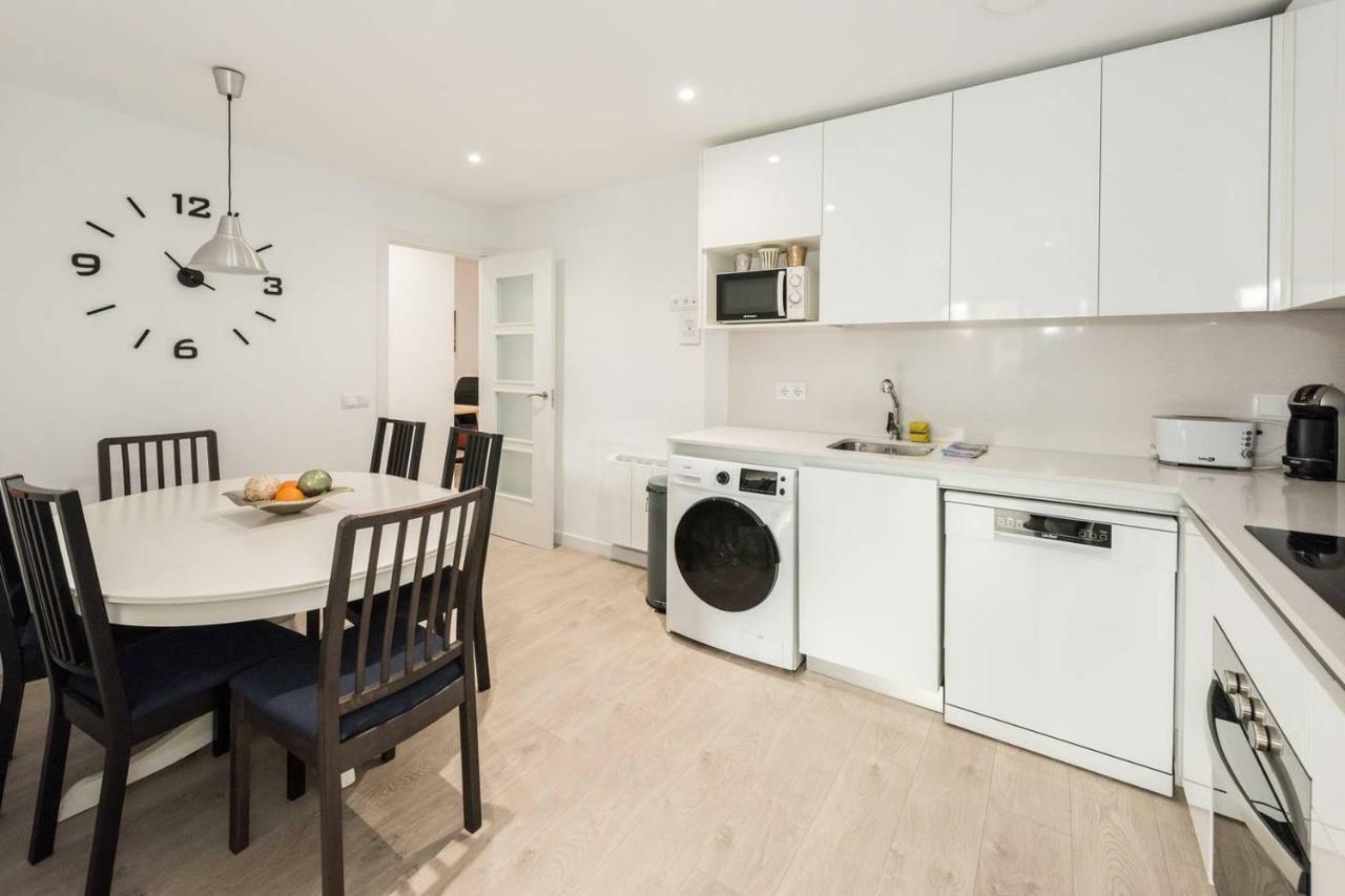 Modern With Ideal Location Next To Atocha Station Madrid Eksteriør bilde