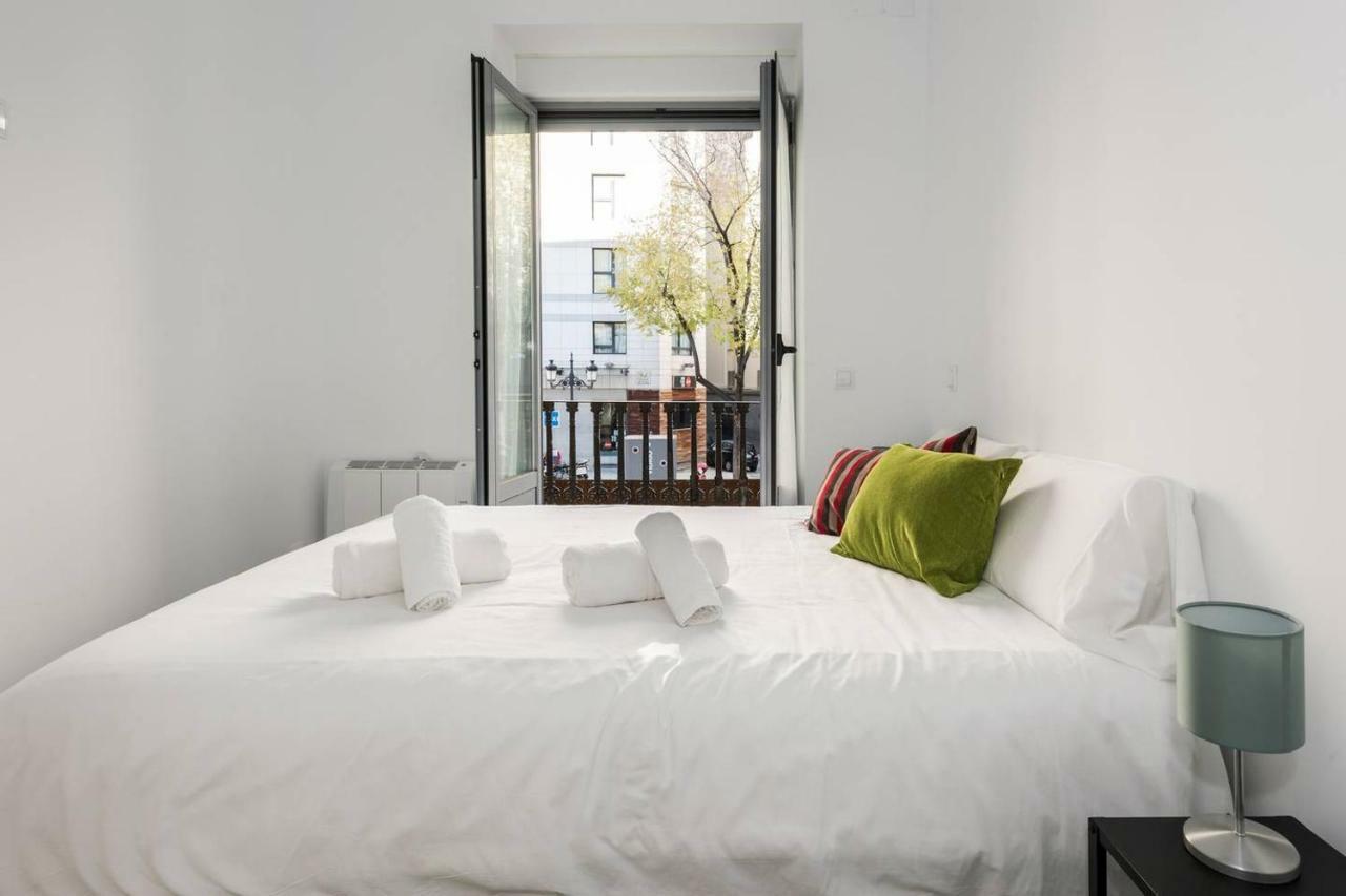 Modern With Ideal Location Next To Atocha Station Madrid Eksteriør bilde