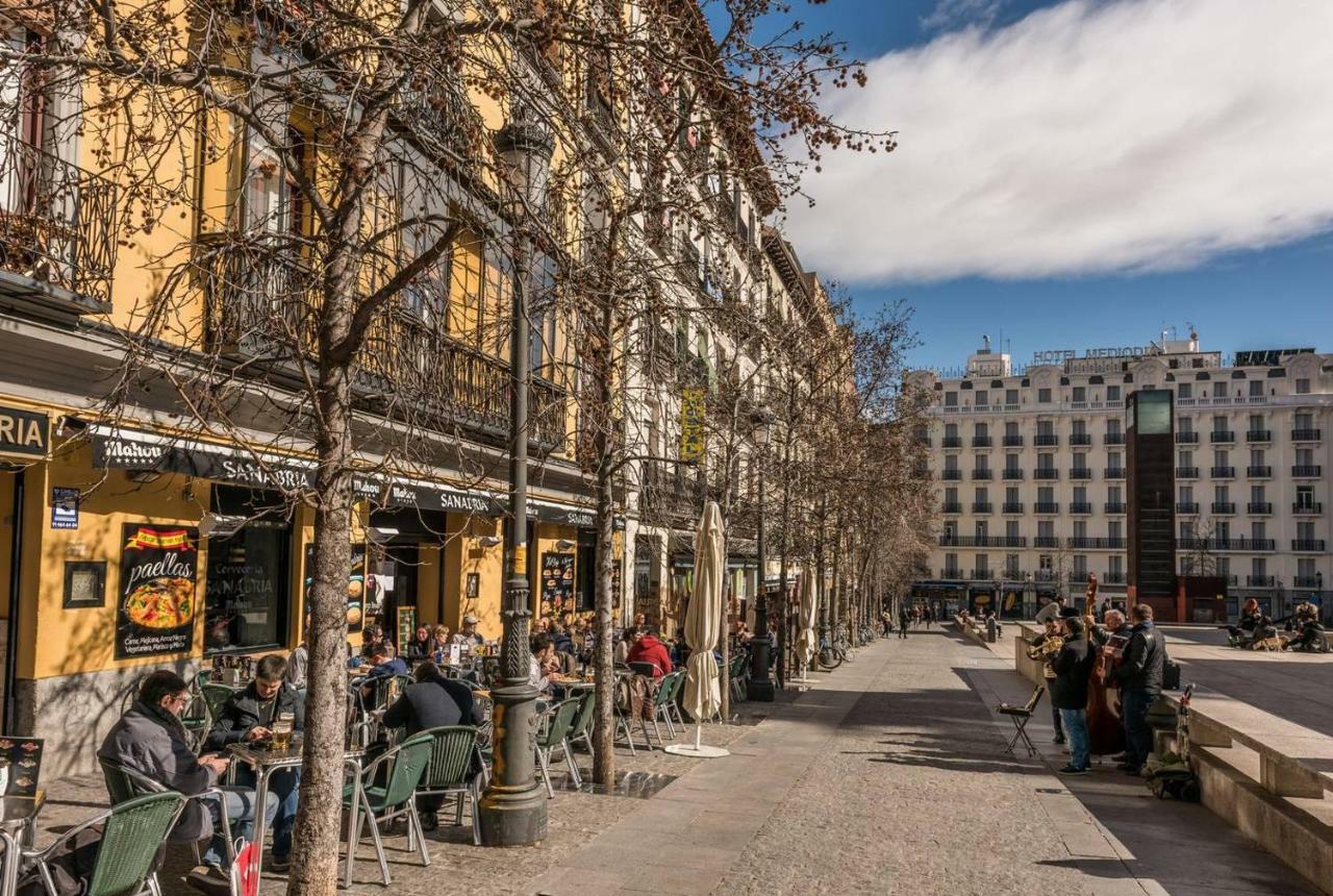 Modern With Ideal Location Next To Atocha Station Madrid Eksteriør bilde