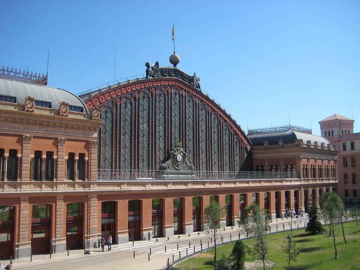 Modern With Ideal Location Next To Atocha Station Madrid Eksteriør bilde