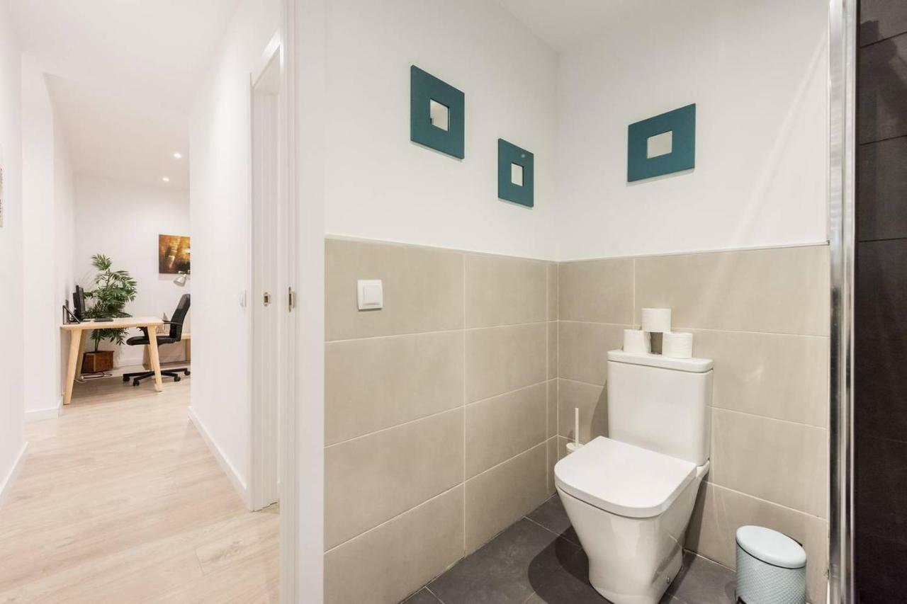 Modern With Ideal Location Next To Atocha Station Madrid Eksteriør bilde