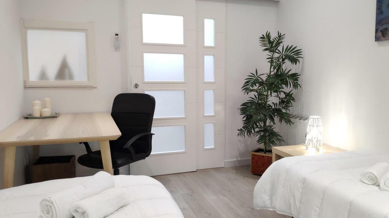 Modern With Ideal Location Next To Atocha Station Madrid Eksteriør bilde
