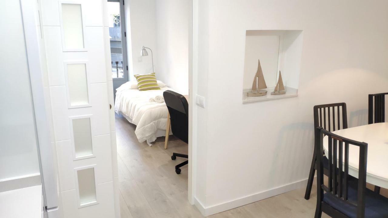 Modern With Ideal Location Next To Atocha Station Madrid Eksteriør bilde